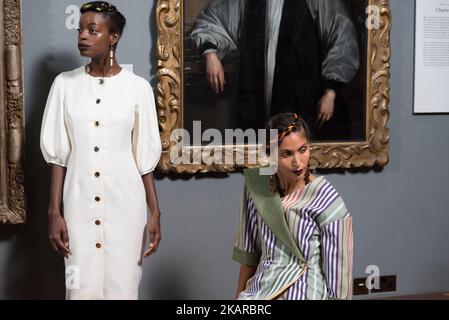 Blick auf die Backstage und Details vor der Tata Naka Präsentation während der London Fashion Week 2017. September in London am 19. September 2017. (Foto von Alberto Pezzali/NurPhoto) Stockfoto