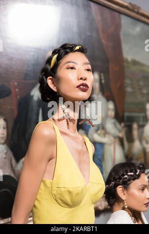 Blick auf die Backstage und Details vor der Tata Naka Präsentation während der London Fashion Week 2017. September in London am 19. September 2017. (Foto von Alberto Pezzali/NurPhoto) Stockfoto