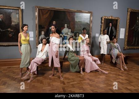 Blick auf die Backstage und Details vor der Tata Naka Präsentation während der London Fashion Week 2017. September in London am 19. September 2017. (Foto von Alberto Pezzali/NurPhoto) Stockfoto