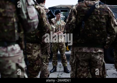 Vorbereitung Italienische Truppen vor dem Angriff, Kampanien Gruppe, Kommandant ist Oberst Salvatore Alessandro Sarci, Neapel September am 19,2017 als Sicherheitsmaßnahmen wurden nach Angriffen in London verstärkt. (Foto von Paolo Manzo/NurPhoto) Stockfoto