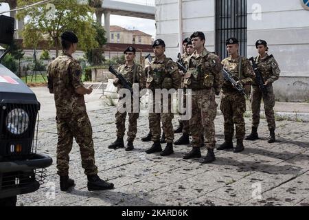 Vorbereitung Italienische Truppen vor dem Angriff, Kampanien Gruppe, Kommandant ist Oberst Salvatore Alessandro Sarci, Neapel September am 19,2017 als Sicherheitsmaßnahmen wurden nach Angriffen in London verstärkt. (Foto von Paolo Manzo/NurPhoto) Stockfoto