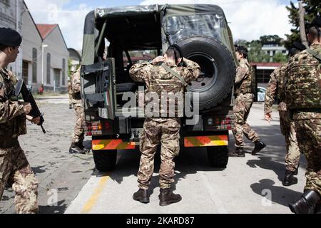 Vorbereitung Italienische Truppen vor dem Angriff, Kampanien Gruppe, Kommandant ist Oberst Salvatore Alessandro Sarci, Neapel September am 19,2017 als Sicherheitsmaßnahmen wurden nach Angriffen in London verstärkt. (Foto von Paolo Manzo/NurPhoto) Stockfoto