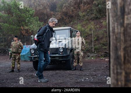 Italienische Truppen stehen Wache vor dem Vesuv von Neapel, Kampanien Gruppe, Kommandant ist Colonel Salvatore Alessandro Sarci, Neapel September am 19,2017, als die Sicherheitsmaßnahmen nach Angriffen in London verstärkt wurden. (Foto von Paolo Manzo/NurPhoto) Stockfoto