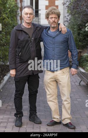 Der Filmregisseur Pablo Solarz und der Schauspieler Miguel Angel Sola nehmen am 4. Oktober 2017 an der Präsentation von „El Ultimo Traje“ in Madrid in der Casa de America Teil. (Foto von Oscar Gonzalez/NurPhoto) Stockfoto