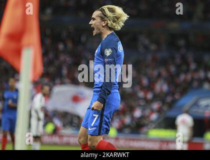 Antoine Griezmann aus Frankreich feiert beim Qualifikationsspiel der FIFA-Weltmeisterschaft 2018 zwischen Frankreich und Weißrussland am 10. Oktober 2017 in Paris, Frankreich, ein Tor von 1-0 Punkten. (Foto von Elyxandro Cegarra/NurPhoto) Stockfoto