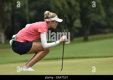 Nelly Korda aus den USA am zweiten Tag der Sime Darby LPGA Malaysia am 27. Oktober 2017 in Malaysia im TPC Kuala Lumpur. (Foto von Chris Jung/NurPhoto) Stockfoto