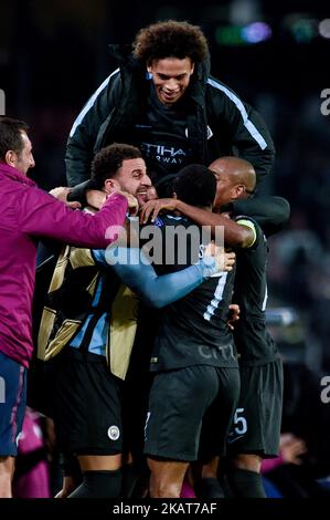 Raheem Sterling von Manchester City feiert das vierte Tor während des UEFA Champions League-Spiels zwischen Napoli und Manchester City im San Paolo Stadium in Neapel, Italien, am 1. November 2017. (Foto von Giuseppe Maffia/NurPhoto) Stockfoto