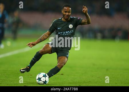 Raheem Sterling von Manchester City während des UEFA Champions League Fußballspiels Napoli gegen Manchester City am 1. November 2017 im San Paolo Stadion in Neapel, Italien. Manchester City gewann 2:4. (Foto von Matteo Ciambelli/NurPhoto) Stockfoto