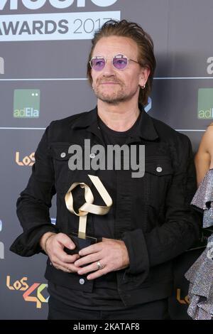 Bono von U2 Jahren nimmt am 10. November 2017 am Pressesaal der Musikpreise 40 im WiZink Center in Madrid, Spanien, Teil. (Foto von Oscar Gonzalez/NurPhoto) Stockfoto