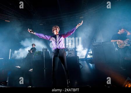 Das Konzert der Kooks 'The Best of ... - Tour 2017' bei Fabrique in Mailand, Italien am 13. November 2017. (Foto von Romano Nunziato/NurPhoto) Stockfoto