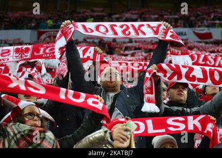 Fans beim internationalen Freundschaftsspiel zwischen Polen und Mexiko im Energa-Stadion in Danzig, Polen am 13. November 2017 (Foto: Mateusz Wlodarczyk/NurPhoto) Stockfoto