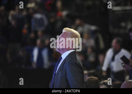 Boris Becker beobachtet am 8. Tag der Nitto ATP World Tour Finals 2017 in der O2 Arena am 19. November 2017 in London, England. (Foto von Alberto Pezzali/NurPhoto) Stockfoto