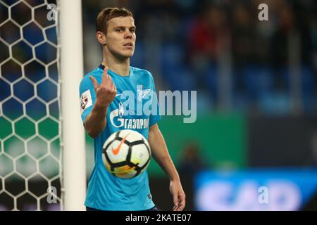 Aleksandr Kokorin vom FC Zenit Sankt Petersburg reagiert während des Spiels der Russischen Fußball-Liga zwischen dem FC Zenit Sankt Petersburg und dem FC Tosno am 19. November 2017 in Sankt Petersburg, Russland. (Foto von Igor Russak/NurPhoto) Stockfoto