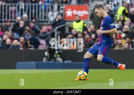 FC Barcelona Verteidiger Thomas Vermaelen (25) während des Spiels zwischen dem FC Barcelona gegen Celta de Vigo, für die Runde 14 der Liga Santander, spielte am 2.. Dezember 2017 im Camp Nou Stadium in Barcelona, Spanien. -- (Foto von Urbanandsport/NurPhoto) Stockfoto