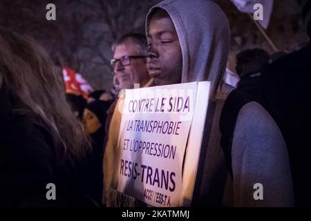 demonstrationsmarsch des Vereins Act up-Paris anlässlich des Welttages gegen HIV/AIDS in Paris, Frankreich, am 1.. dezember 2017. (Foto von Olivier Donnars/NurPhoto) Stockfoto