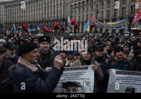 Tausende Anhänger des Oppositionsführers und ehemaligen georgischen Präsidenten Michail Saakaschwili versammeln sich am 10. Dezember 2017 zur Korruption und marschieren durch die Straßen der ukrainischen Hauptstadt Kiew, Ukraine (Foto: Hristo Rusev/NurPhoto) Stockfoto