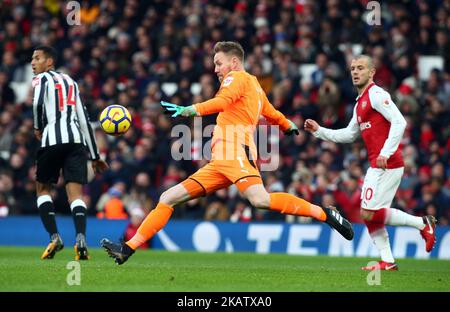 Rob Elliot von Newcastle United beim Premier League-Spiel zwischen Arsenal und Newcastle United im Emirates Stadium in London, Großbritannien, am 16. Dezember 2017. (Foto von Kieran Galvin/NurPhoto) Stockfoto