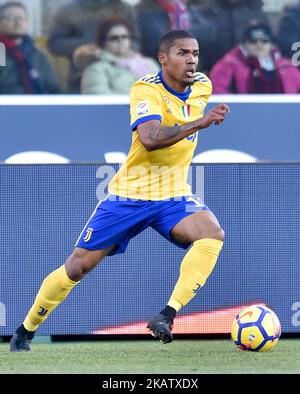 Douglas Costa von Juventus während des Serie-A-Spiels zwischen Bologna und Juventus im Renato Dall'Ara-Stadion, Bologna, Italien am 17. Dezember 2017. (Foto von Giuseppe Maffia/NurPhoto) Stockfoto