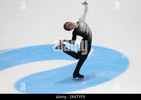 Mikhail Koljada führt sein Kurzprogramm beim Männerwettbewerb bei den russischen Eiskunstlauf-Meisterschaften in St. Petersburg, Russland, am 21. Dezember 2017 durch. (Foto von Igor Russak/NurPhoto) Stockfoto