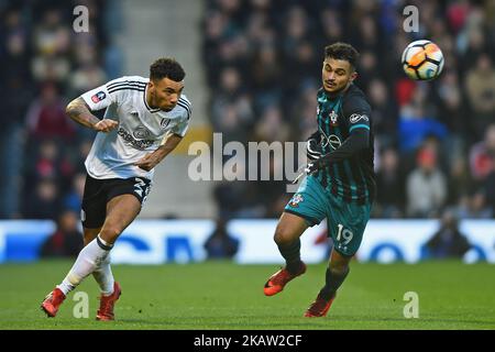 Fulham-Verteidiger Ryan Fredericks steht beim Spiel der FA Cup 3.-Runde zwischen Fulham und Southampton im Craven Cottage Stadium in London, England, am 6. Januar 2018 vor Sofiane Boufal aus Southampton. (Foto von Kieran Galvin/NurPhoto) Stockfoto