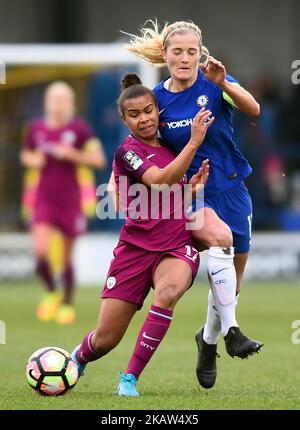 Nikita Parris vom WFC Manchester City unter Druck beim Halbfinale des Continental Tires Cup zwischen den Chelsea Ladies gegen die Manchester City Women am 14. Januar 2018 im Kingsmeadow Stadium im AFC Wimbledon Football Club London (Foto: Kieran Galvin/NurPhoto) Stockfoto