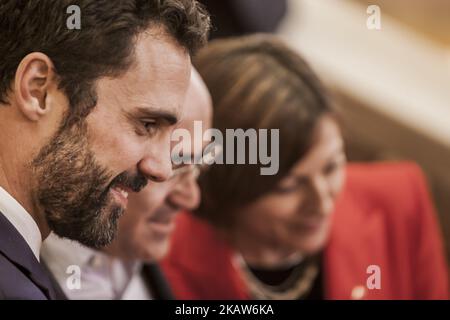 Der neue Präsident des Parlaments von Katalonien, Roger Torrent, posiert für ein Foto während der Verfassung des Parlaments von Katalonien. (Foto von Celestino Arce/NurPhoto) Stockfoto