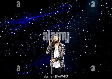 Der italienische Sänger und Songwriter Jovanotti (richtiger Name Lorenzo Cherubini) tritt am 13 2018. Februar live im Mediolanum Forum in Mailand auf (Foto: Mairo Cinquetti/NurPhoto) Stockfoto