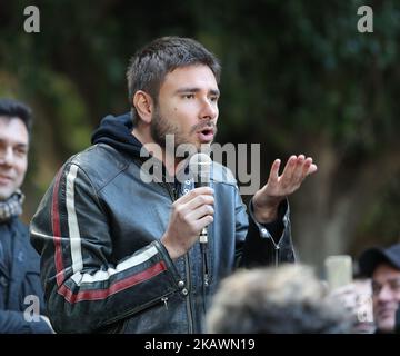 Alessandro Di Battista, Vorsitzender der 5-Sterne-Bewegung (M5S), nimmt an der Präsentation der Kandidaten der Bewegung für die kommenden Parlamentswahlen am 21. Februar 2018 in Messina, Italien, Teil. Die italienischen Parlamentswahlen finden am 4. 2018. März statt. (Foto von Gabriele Maricchiolo/NurPhoto) Stockfoto