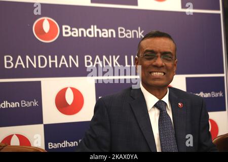 Chandra Shekhar Ghosh, MD & CEO der Bandhan Bank beim Börsengang der Bandhan Bank am 9. März 2018 in Kalkutta, Indien. Bandhan Bank Ltd, die neueste unter den privaten Kreditgebern, sagte heute, dass sie am 15. März 2018 einen Börsengang (Börsengang) von 4.473 Rs Crore starten wird. Die Ausgabe endet am 19. März. Die in Kalkutta ansässige Bank, Die 2015 von einem Mikrofinanzinstitut in eine Bank umgewandelt wurde, wird 2001 laut einer Erklärung der Bank im Rahmen des Börsengangs bis zu 119,3 Millionen Aktien in einer Preisklasse von je 370-375 Rs verkaufen.Kotak Mahindra Capital, Axis Capital, Goldman Sachs, JM Financial und Stockfoto