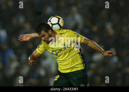 Pacos Ferreiras Stürmer Luiz Phellype (L) während des Premier League 2017/18-Spiels zwischen Pacos Ferreira und dem FC Porto am 11. März 2018 im Mata Real Stadium in Pacos de Ferreira, Portugal. (Foto von Paulo Oliveira / DPI / NurPhoto) Stockfoto