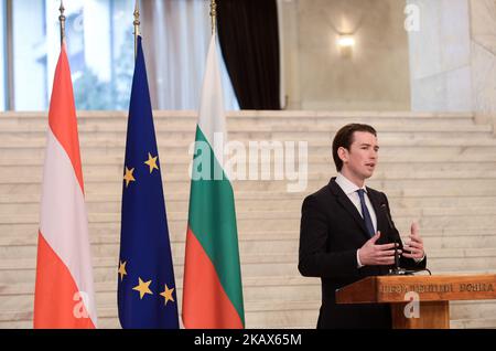 Bundeskanzler Sebastian kurz während der Pressekonferenz mit dem bulgarischen Ministerpräsidenten Boyko Borisov, Sofia, Bulgarien, am 15. März 2018. Der bulgarische Premierminister Boyko Borisov und der österreichische Bundeskanzler Sebastian kurz nehmen nach ihren Gesprächen an einer gemeinsamen Pressekonferenz Teil. Die Akzente des Treffens mit dem bulgarischen Staatschef sind die Optionen für die Entwicklung der bilateralen Beziehungen und die bulgarische und österreichische Partnerschaft über die EU-Präsidentschaft, Residenz Boyana, Sofia, Bulgarien am 15. März 2018 (Foto: Hristo Rusev/NurPhoto) Stockfoto