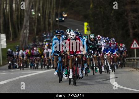 Das Hauptfeld während der 98. Volta Ciclista a Catalunya 2018 / Etappe 1 Calella - Calella von 152,3km während der Tour of Catalunya, 19. März 2018 in Calella, Spanien. (Foto von Xavier Bonilla/NurPhoto) Stockfoto