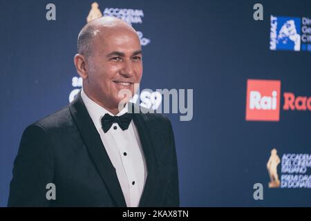 Ferzan Opzetek geht auf einem roten Teppich vor der Verleihung der David Di Donatello Awards 62. am 21. März 2018 in Rom, Italien. (Foto von Luca Carlino/NurPhoto) Stockfoto