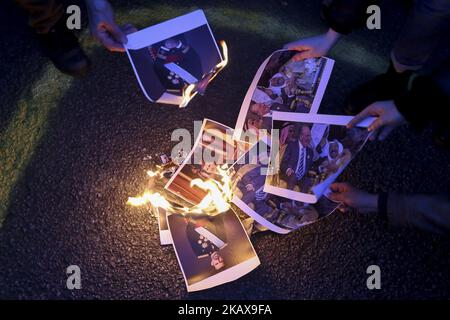 Fotos des Aktivisten brun von den spanischen Königen Feldzug VI und Juan Carlos I. die katalanischen Unabhängigkeitsdemonstranten stoßen in Barcelona auf die Polizei, nachdem sie am 23. März 2018 politische Führer in Barcelona, Katalonien und Spanien inhaftiert hatten. (Foto von Miquel Llop/NurPhoto) Stockfoto