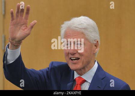 Der ehemalige US-Präsident Bill Clinton hält eine Keynote zum 20.. Jahrestag der Unterzeichnung des Karfreitagsabkommens im O'Brien Centre for Science, UCD, in Dublin. Am Montag, den 9. April 2018, in Dublin, Irland. (Foto von Artur Widak/NurPhoto) Stockfoto