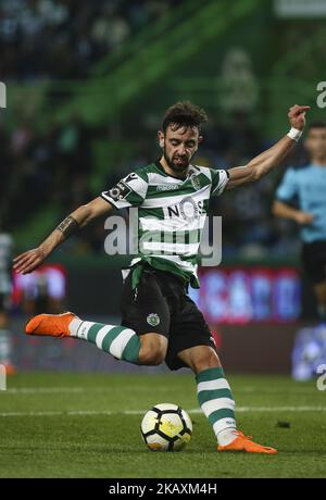 Der Sporting-Mittelfeldspieler Bruno Fernandes in Aktion beim Fußballspiel der Portugiesischen Liga zwischen Sporting CP und dem Boavista FC am 22. April 2018 im Alvalade-Stadion in Lissabon. (Foto von Carlos Costa/NurPhoto) Stockfoto