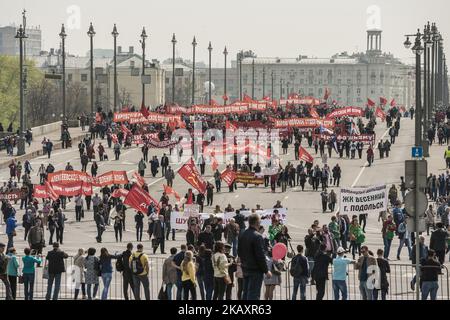 demonstrationsmarsch während der Feierlichkeiten zum 1.. Mai in Moskau, Russland. (Foto von Celestino Arce/NurPhoto) Stockfoto