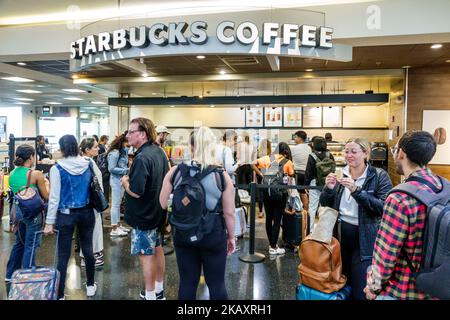 Miami Florida, Miami International Airport, MIA Terminal, Zufahrtstor innen, Restaurant, Restaurants, Restaurants, Restaurants, Restaurants, Restaurants, Restaurants, Restaurants, Restaurants, Restaurants, Restaurants, Cafés und Cafés Stockfoto