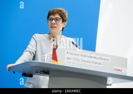 CDU-Generalsekretärin Annegret Kramp-Karrenbauer spricht am 9. Mai 2018 während einer Bezirksvorsitzenden- und -Vorsitzerkonferenz am CDU-Hauptsitz im Konrad-Adenauer-Haus in Berlin. (Foto von Emmanuele Contini/NurPhoto) Stockfoto