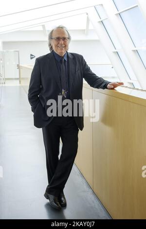 Die Sängerin Joan Manuel Serrat erhält am 16. Mai 2018 den Kulturpreis der Gemeinschaft Madrid in den Theatern des Kanals in Madrid, Spanien. (Foto von Oscar Gonzalez/NurPhoto) Stockfoto