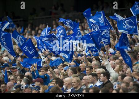 Leinster-Fans feiern während des Guinness PRO14 Final Matches zwischen Leinster Rugby und Scarlets am 26. Mai 2018 im Aviva Stadium in Dublin, Irland (Foto: Andrew Surma/NurPhoto) Stockfoto