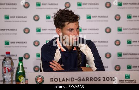 Dominic Thiem gibt ein Interview, nachdem er Kei Nishikori aus Japan beim Roland Garros Grand Slam Turnier - Tag 8 am 03. Juni 2018 in Paris, Frankreich, besiegt hatte. (Foto von Robert Szaniszló/NurPhoto) Stockfoto