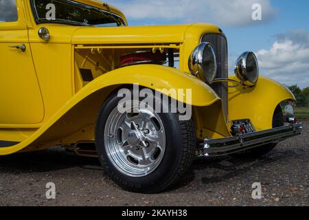 1932 Ford 3 Hot Rod mit Fenster Stockfoto