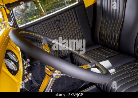 1932 Ford 3 Hot Rod mit Fenster Stockfoto