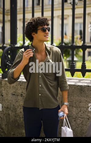 Ein Gast wird während der pariser Herrenmodewoche Frühjahr/Sommer 2019 - Tag 5, in paris, frankreich, am 25. juni 2018 gesehen. (Foto von nataliya petrova/Kindergärtnerfoto) Stockfoto