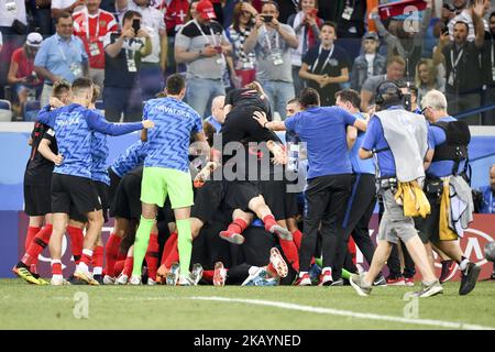 Kroatische Spieler feiern am 1. Juli 2018 2018 im Nischni Nowgorod-Stadion in Nischni Nowgorod, Russland, während der FIFA-Weltmeisterschaft 16 zwischen Kroatien und Dänemark (Foto: Andrew Surma/NurPhoto) Stockfoto