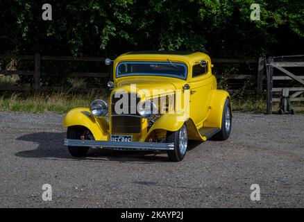 1932 Ford 3 Hot Rod mit Fenster Stockfoto