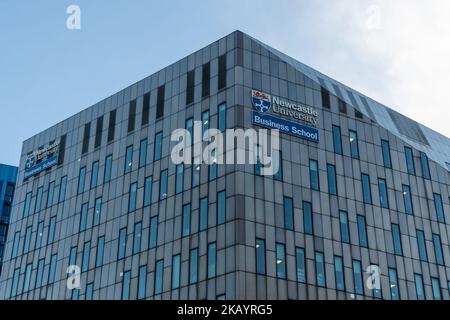 Außenansicht des Gebäudes der Newcastle University Business School in Newcastle upon Tyne, Großbritannien. Stockfoto