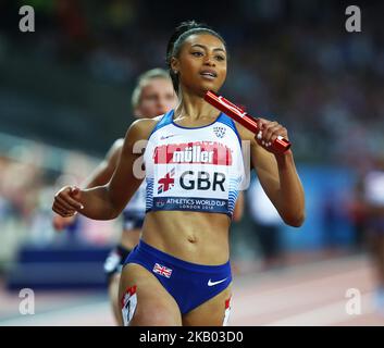 Shannon Hilton aus Großbritannien und Nordirland (Gewinnerin) tritt am 15. Juli 2018 im London Stadium, London, bei der Leichtathletik-Weltmeisterschaft London 2018 in der 4 x 100m-Staffel der Frauen an (Foto by Action Foto Sport/NurPhoto) Stockfoto