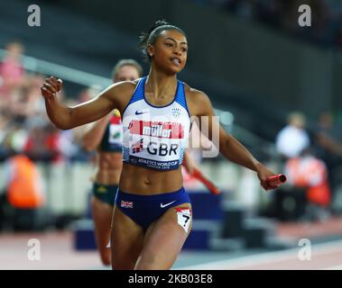 Shannon Hilton aus Großbritannien und Nordirland (Gewinnerin) tritt am 15. Juli 2018 im London Stadium, London, bei der Leichtathletik-Weltmeisterschaft London 2018 in der 4 x 100m-Staffel der Frauen an (Foto by Action Foto Sport/NurPhoto) Stockfoto